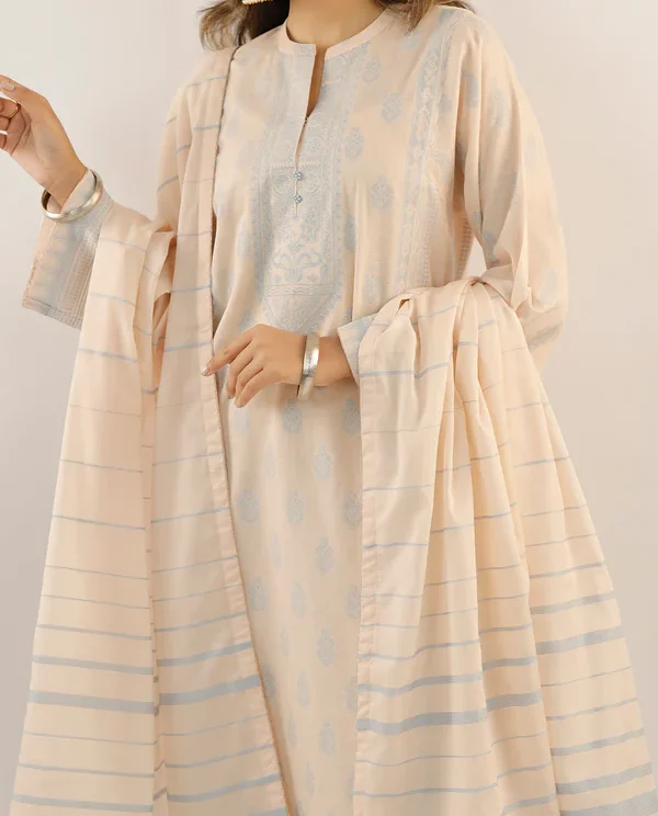 Peach -Jacquard Cotton Stitched | Stylish 3-Piece PRET | Annisafashion