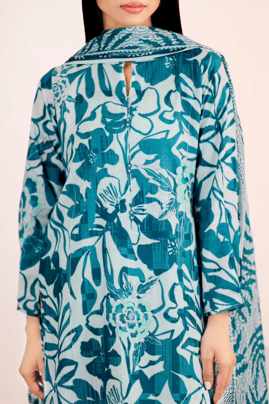 Unstitched 3 Piece Lawn Suit | Turquoise | Saya | Annisafashion - Image 3