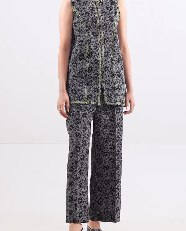 Unstitched Printed Lawn 2 Piece (Shirt/Trouser)| Gray Iron | Saya | Annisafashion