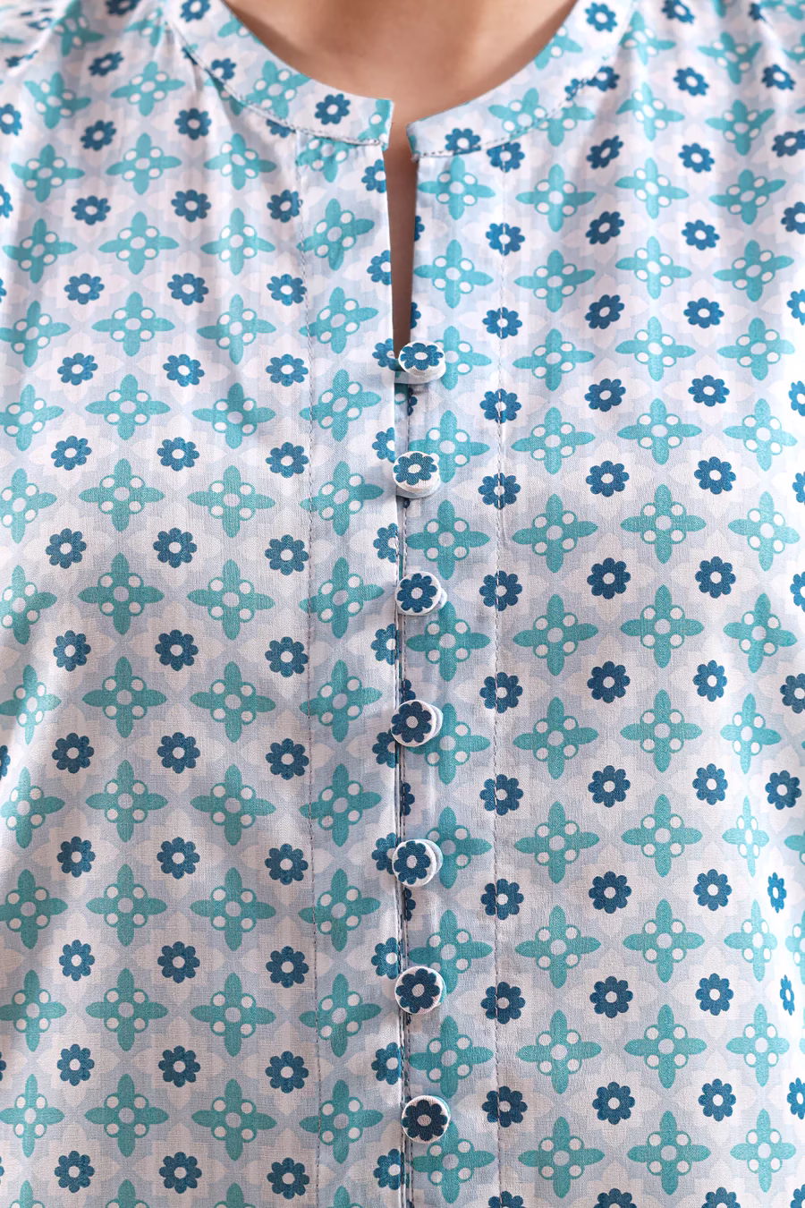 Unstitched 3-Piece Lawn Suit – white | Saya | Annisafashion - Image 2